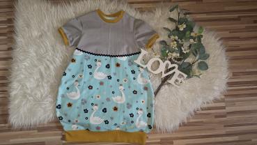 Ballonkleid Gr. 110/116 "Schwan"