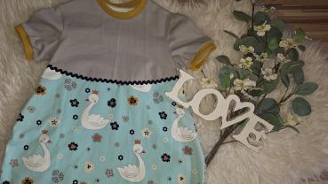 Preview: Ballonkleid Gr. 110/116 "Schwan"