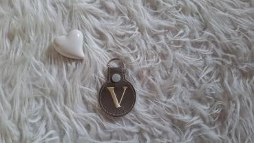 Lederschlüsselanhänger Buchstabe "V" - Kopie