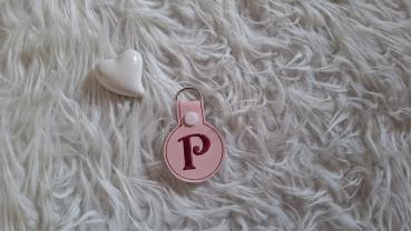 Lederschlüsselanhänger Buchstabe "P"
