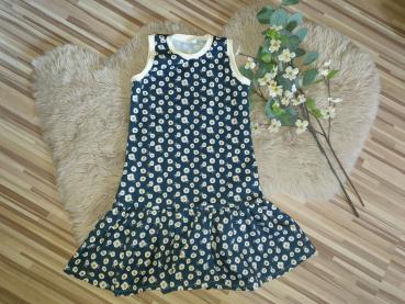 Trägerkleid mit Volant Gr. 122/128 " Blumen"