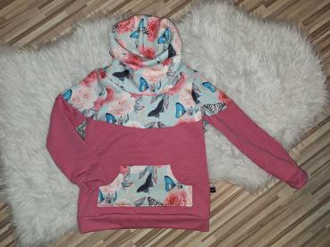 Loopkragenhoodie Gr. 122/128 "Schmetterlinge"