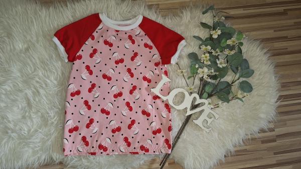 T-Shirt Gr. 122/128 "Kirschen"