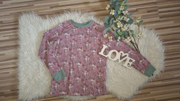 Raglanshirt Gr. 134/140 "Blumen altrosa"