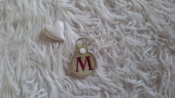 Lederschlüsselanhänger Buchstabe "M"