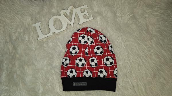 Beanie Kopfumfang ab 56cm "Fussball rot"