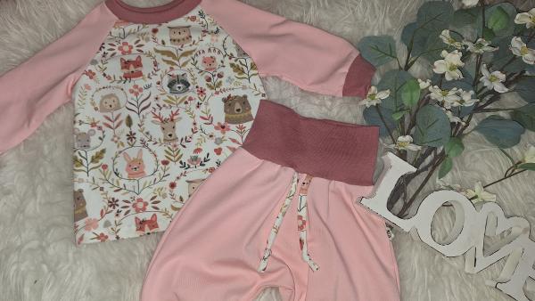 Kombination: Raglanshirt & Checkerhose Gr. 68 "Boho-Tiere"