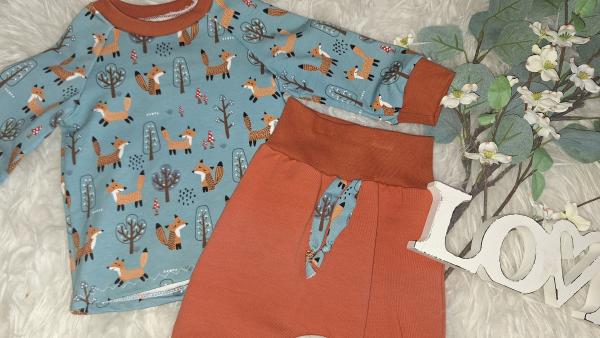 Kombination: Raglanshirt & Baggyhose Gr. 74 "Kleiner Fuchs"