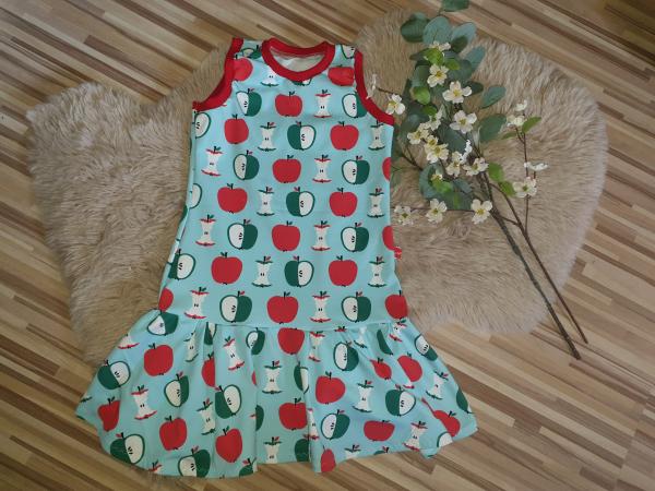 Trägerkleid mit Volant Gr. 122/128 " Äpfel"