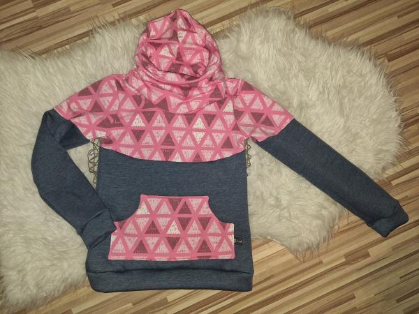 Loopkragenhoodie Gr. 134/140 "Dreiecke"
